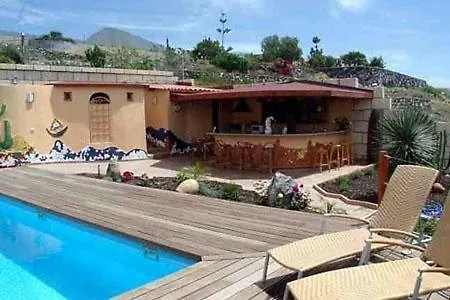 Semesterbostad Casa Sevilla Mit Hellem Wohnbereich Und Terrasse Guía de Isora