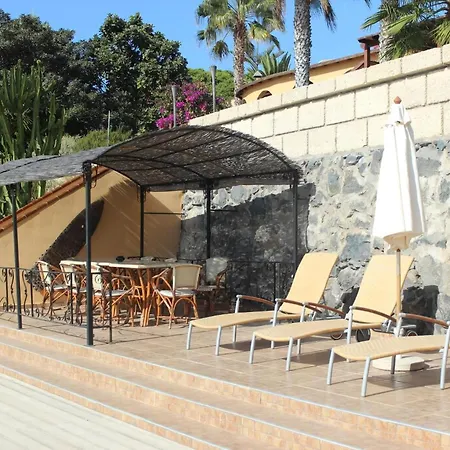 Casa Sevilla Mit Hellem Wohnbereich Und Terrasse 펜션 *